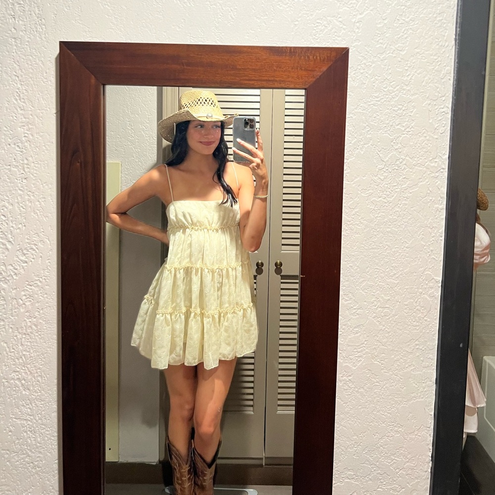 Beautiful beige dress only worn once!